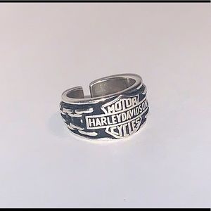 Harley Davidson motor cycles ring